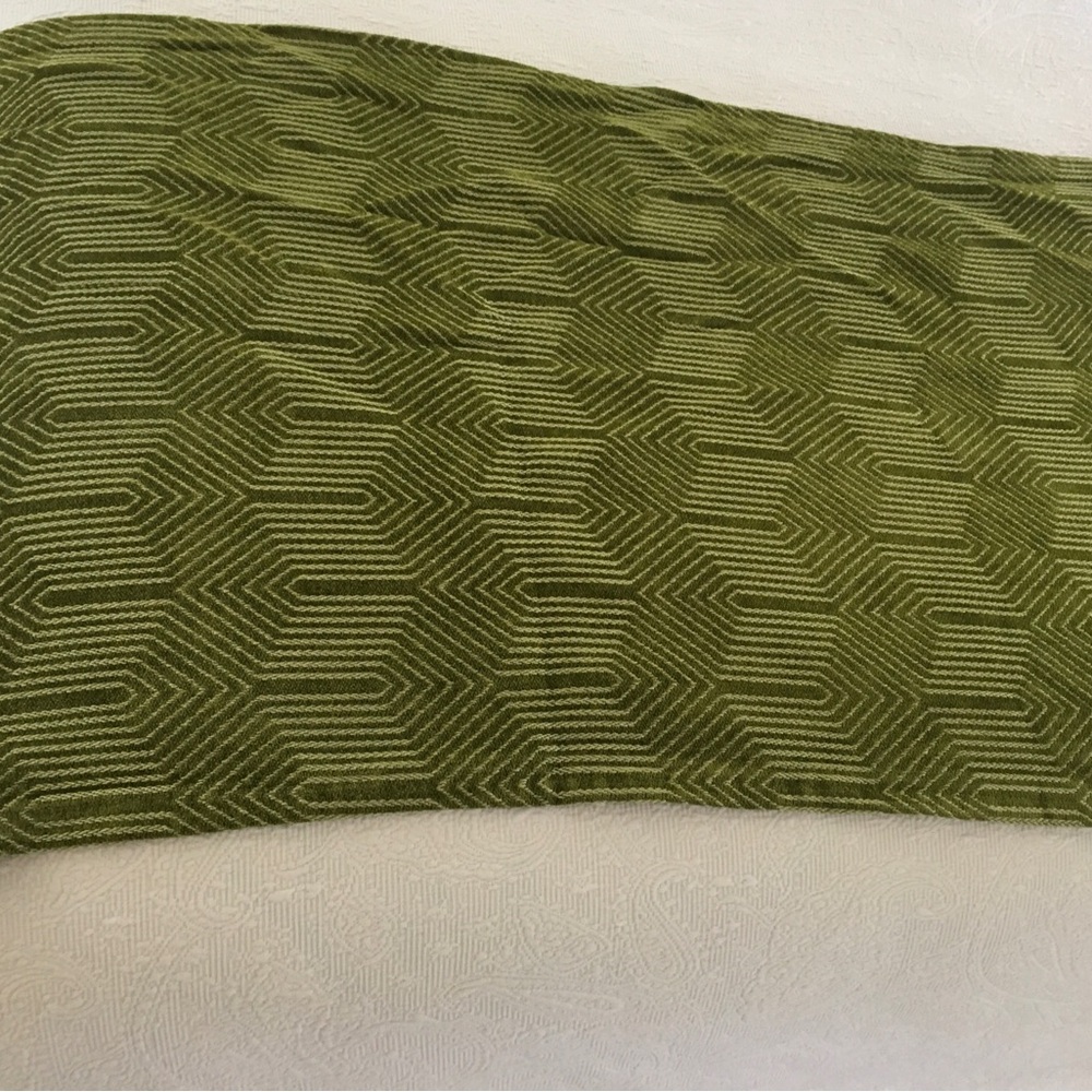 Richloom bed scarf runner